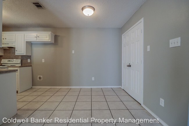 Building Photo - 2415 87th