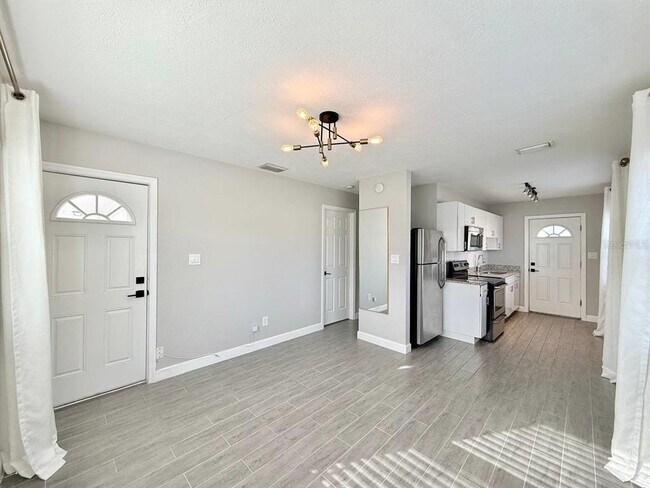 Foto del edificio - 1904 W Cypress St