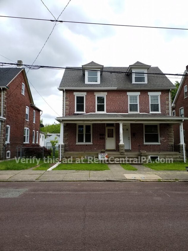 1030 Queen St, Pottstown, PA 19464 House Rental in Pottstown, PA