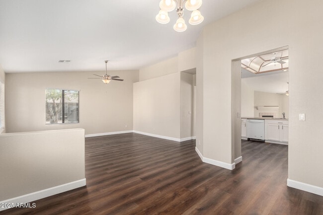 Building Photo - 501 W Mesquite St