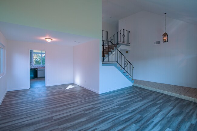 Building Photo - 22227 Dolores St