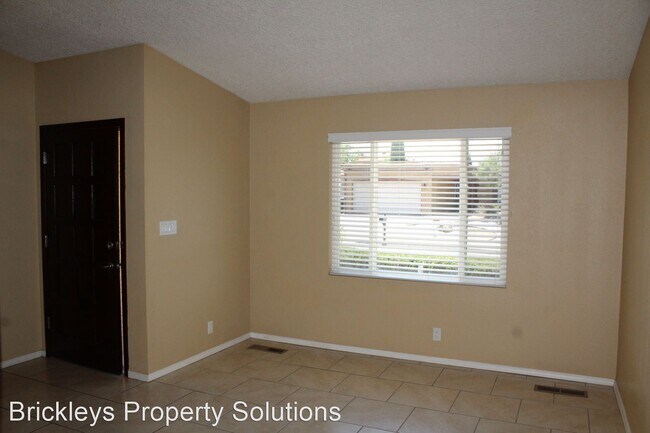 Building Photo - 8925 Opportunity Dr NE