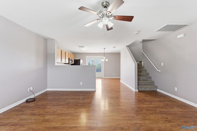 Foto del edificio - 3294 Castlecreek Dr SW