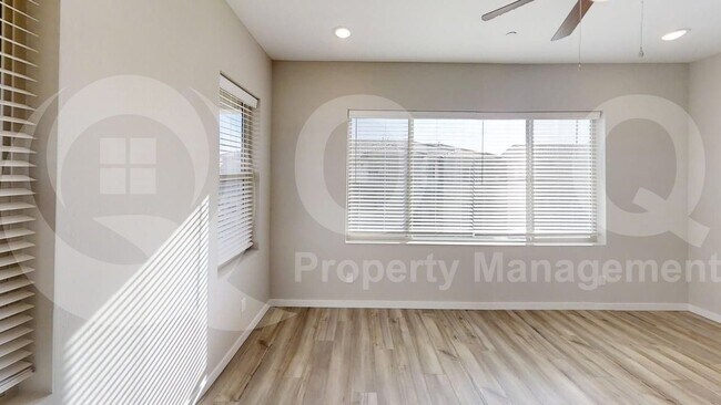 Foto del edificio - 746 E Doral Ave