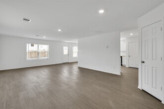 Building Photo - 3647 Solanum Dr