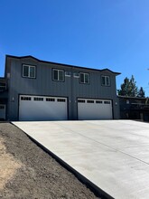 Building Photo - 1312-1314 E Farwell Rd