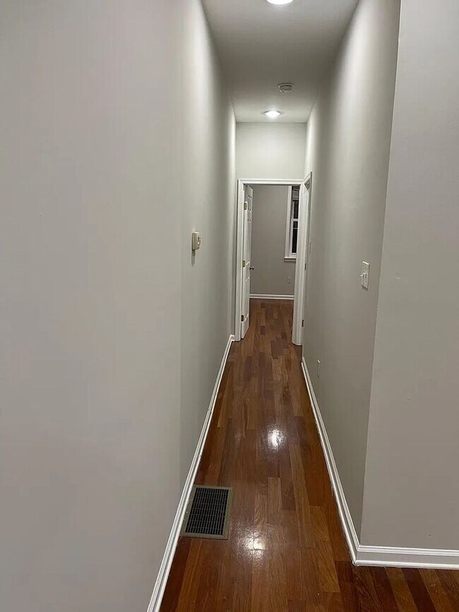 Foto del edificio - 1200 Ellsworth St