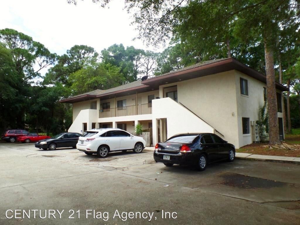 219 Olmstead Dr, Titusville, FL 32780 Condo for Rent in Titusville