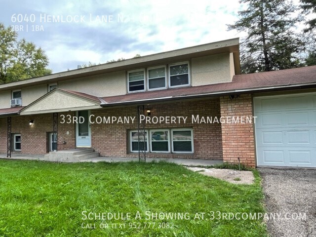 Building Photo - Recently Renovated Plymouth Side/Side Dupl...