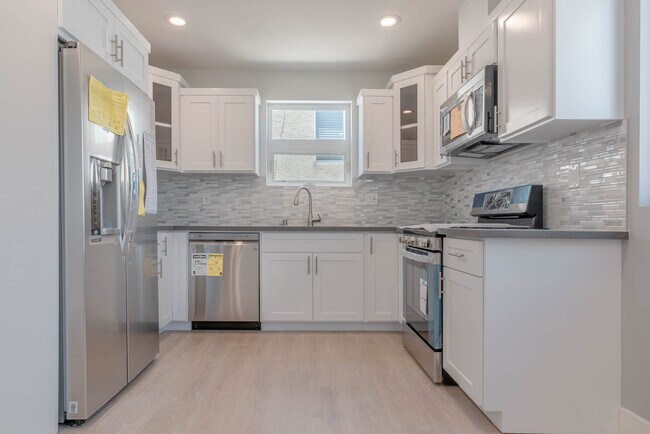 Foto del edificio - 635 N Harvard Blvd Los Angeles, CA 90004