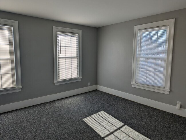 Foto del edificio - 5486 Broadway