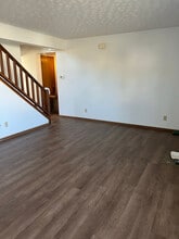 Building Photo - 7193 Feather Ct