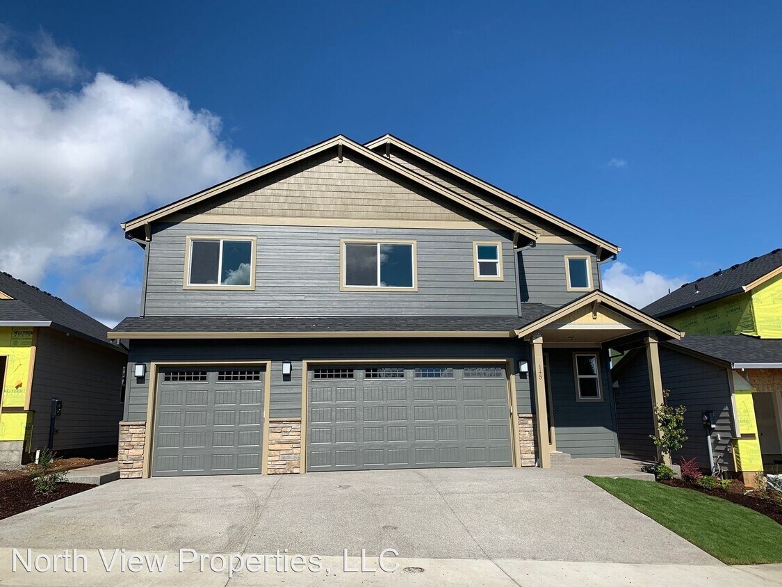 Foto principal - 207 SE Regan Hill Loop