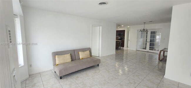 Foto del edificio - 3345 Hayes St