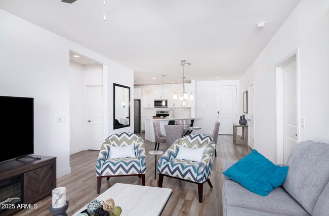 Foto del edificio - 2511 W Queen Creek Rd