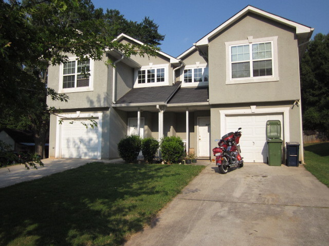 Primary Photo - Conveniently Located 3 Bed/3 Bath Townhous...
