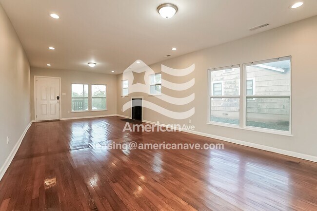 Foto del edificio - 3237 Beech Ave SW