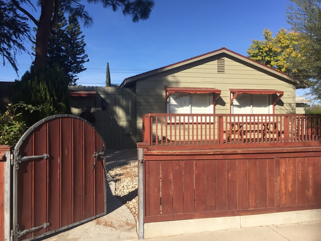 22837 Vose St, West Hills, CA 91307 House Rental in West Hills, CA