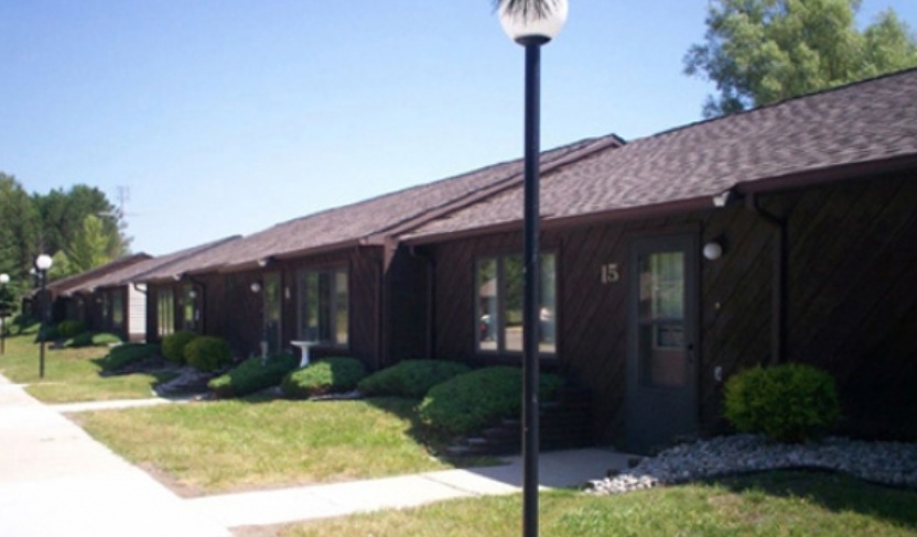 Primary Photo - Houghton Creek Apartments
