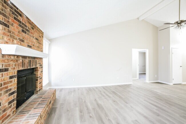 Building Photo - 8291 Ontario Ln