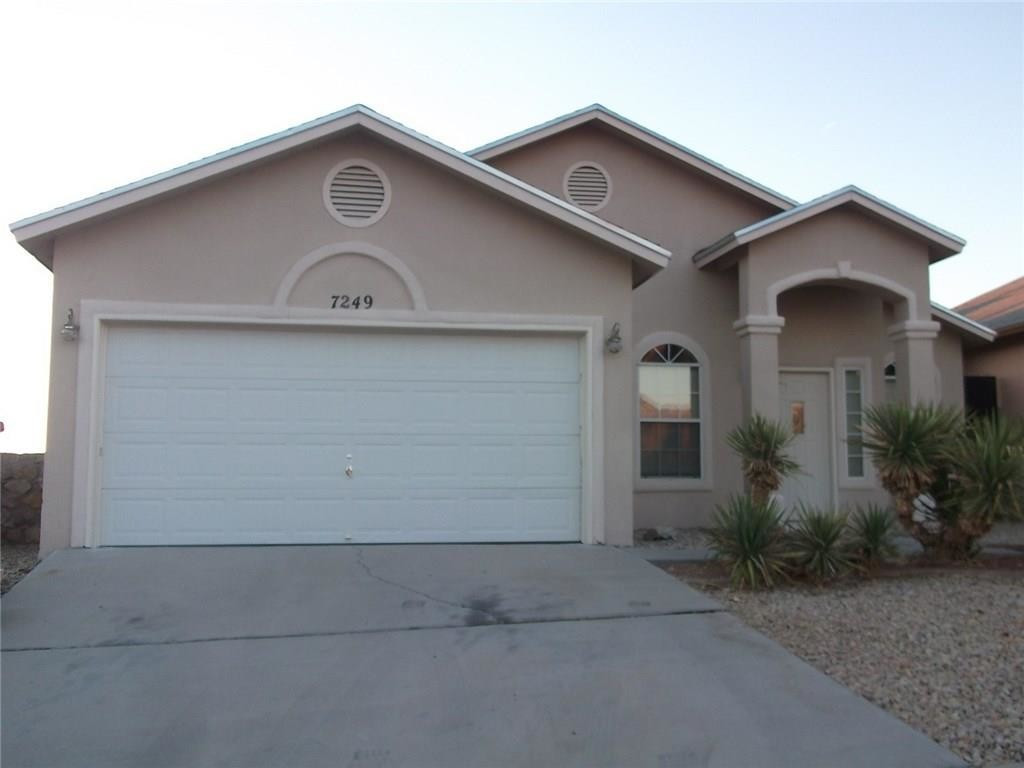 Foto principal - 7249 Desert Eagle Dr