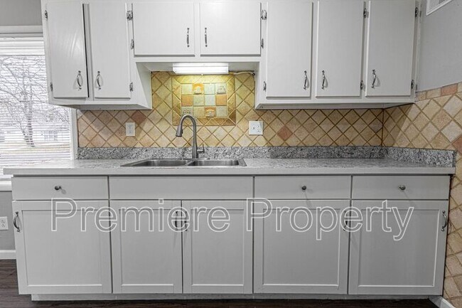 Foto del edificio - 7607 E 110th St