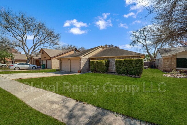 Building Photo - 8120 Forest Dawn