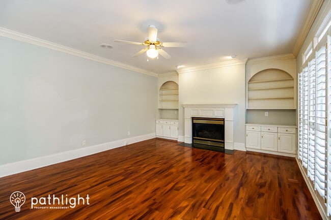 Building Photo - 601 Sevenoaks Dr, Greensboro, NC, 27410