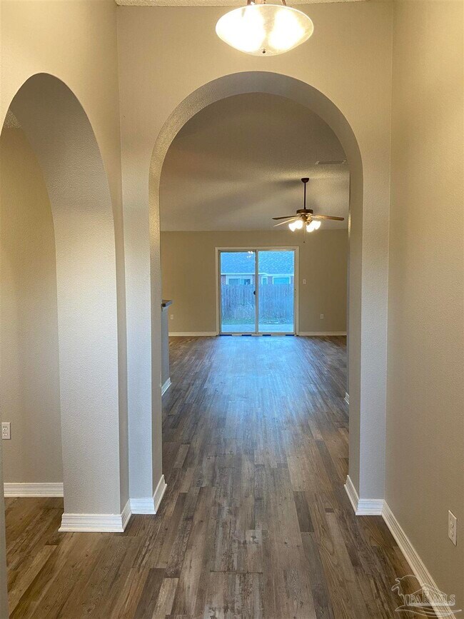 Foto del edificio - 5162 Brookside Dr