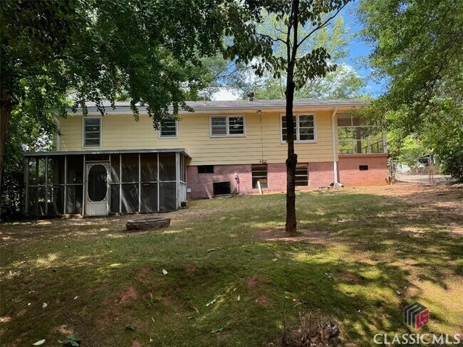 Building Photo - 130 Westover Dr