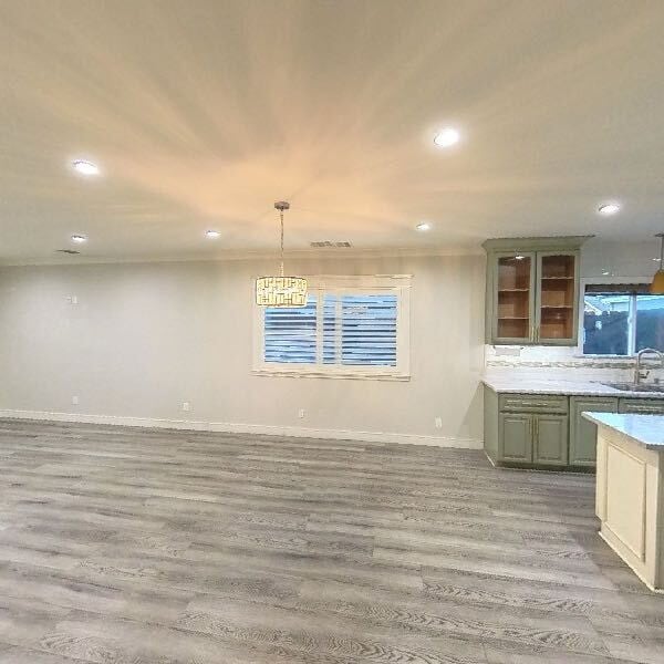 Building Photo - Prime Lomita Location