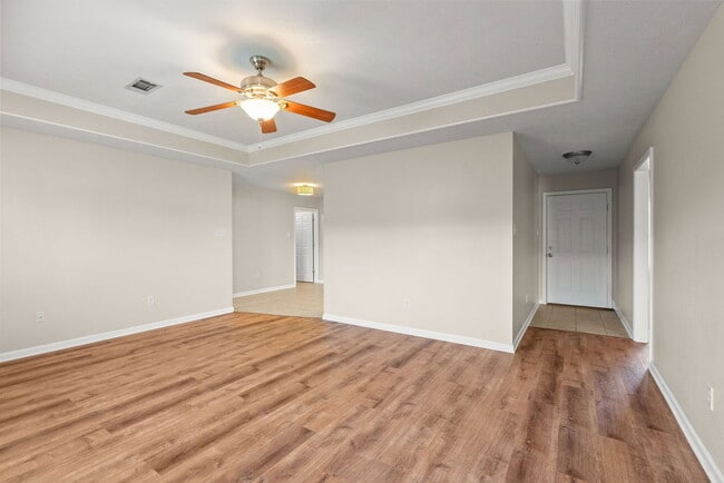 Building Photo - 1470 Angeline Dr