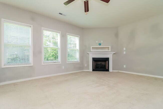 Foto del edificio - 1309 Braemar Highland Dr