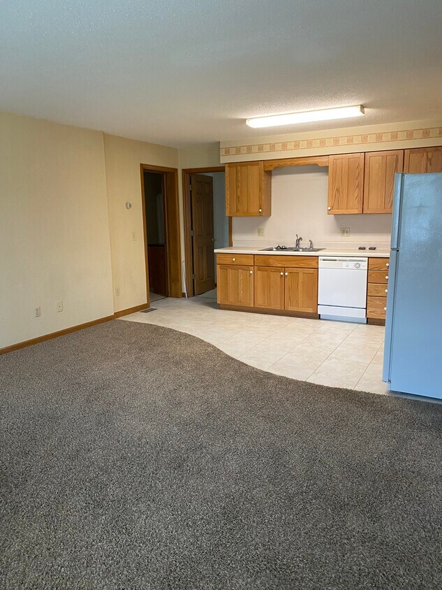 Foto principal - 311 W Front St