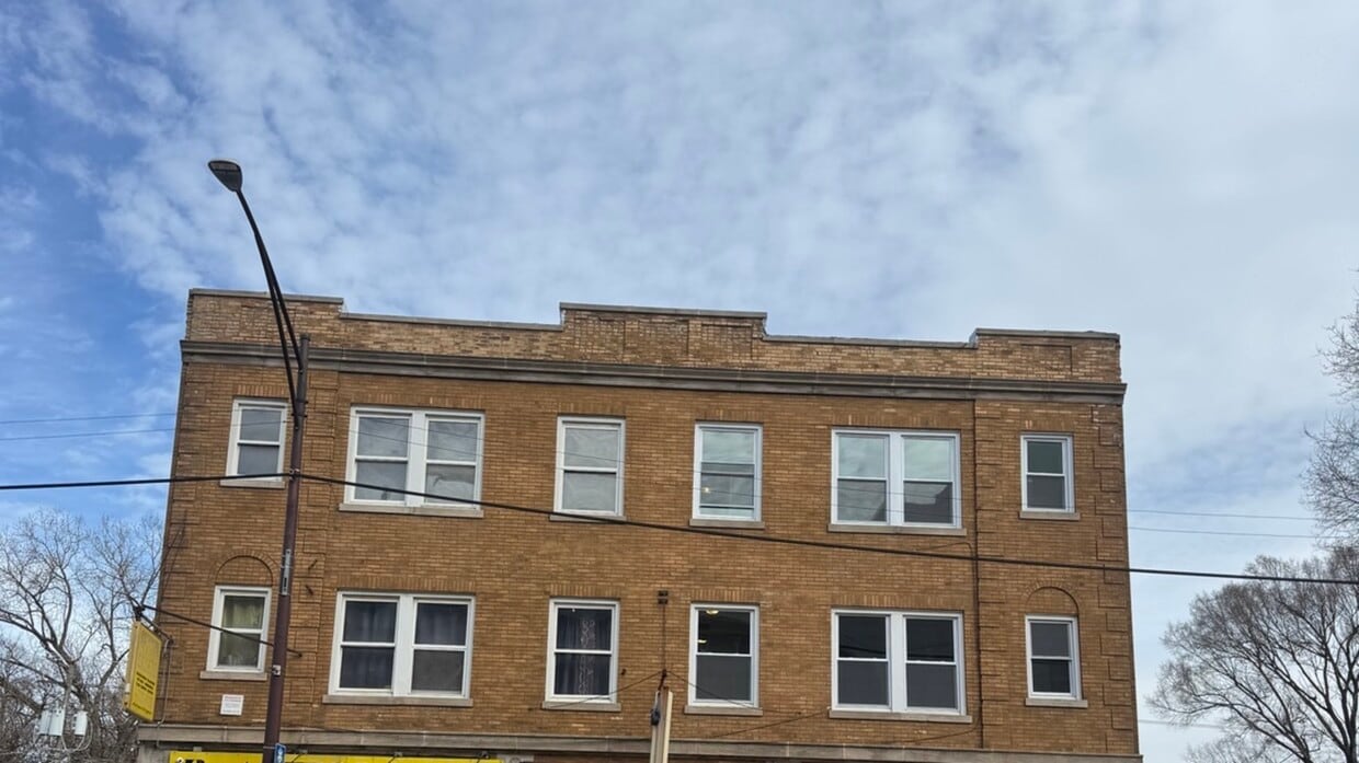 Primary Photo - 7645 S Cottage Grove Ave