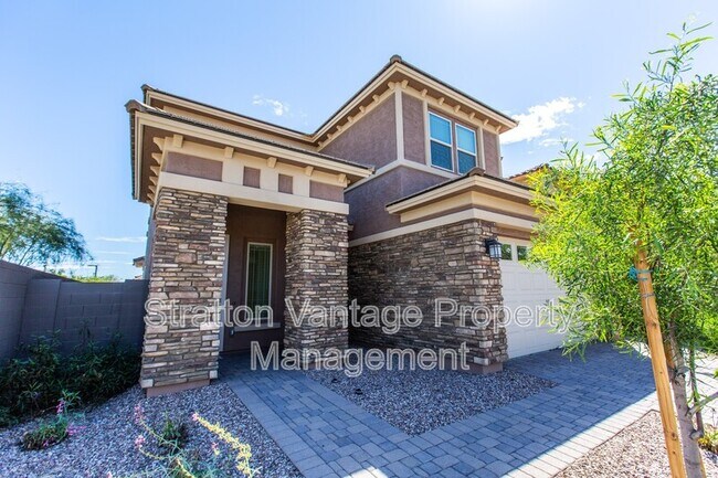 Building Photo - 4639 E Navigator Ln