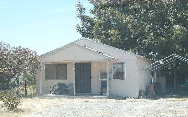 Primary Photo - 4847 S Airport Way