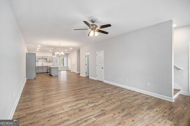 Building Photo - 124 Crest Pointe S