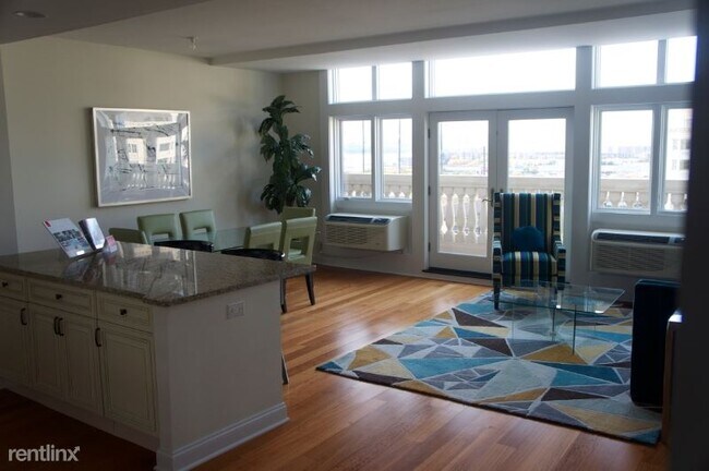 Foto del edificio - 425 River Rd