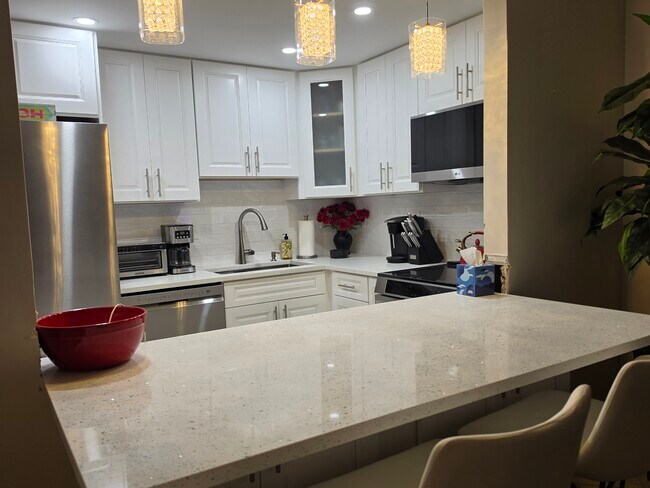 Foto del edificio - 1421 S Ocean Blvd