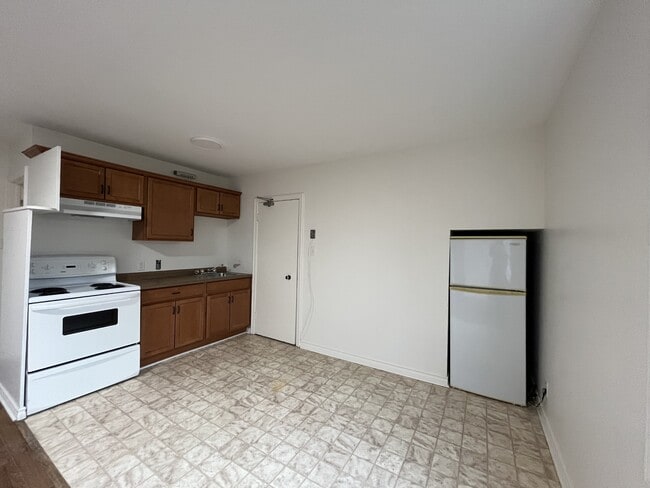 Photo du bâtiment - 7 Bennett Ave