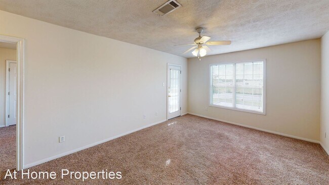 Foto del edificio - 3 br, 3 bath House - 100 Deacon #101