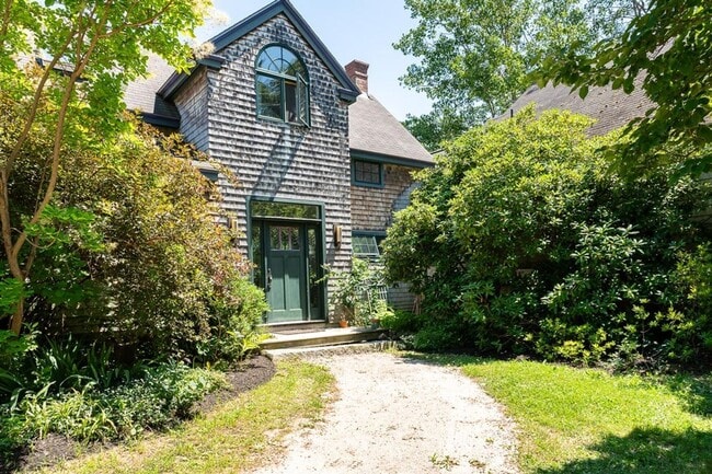 Building Photo - Gorgeous Harpswell Waterfront Property for...