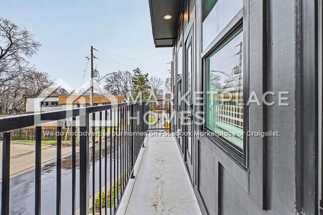 Foto del edificio - 976 Dozier Pl