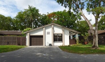 Building Photo - 10857 SW 132nd Cir Ct