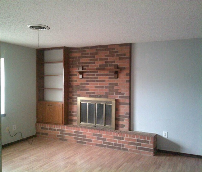 Building Photo - 7304 NW Compass Dr
