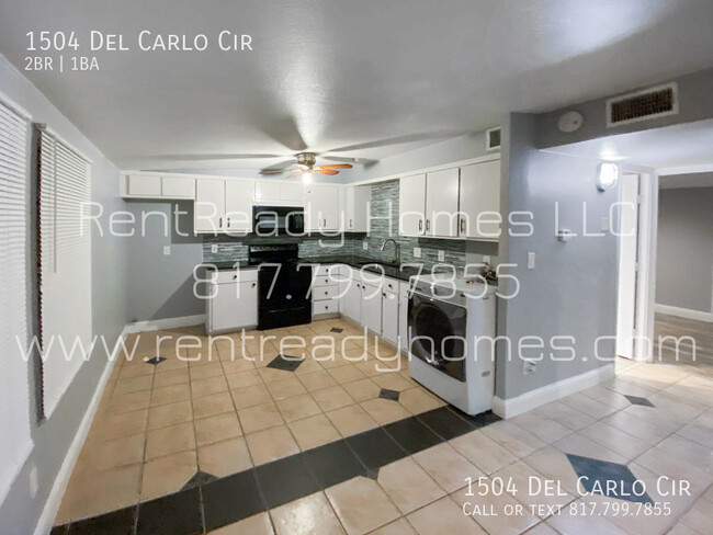 Foto del edificio - 1504 Del Carlo Cir