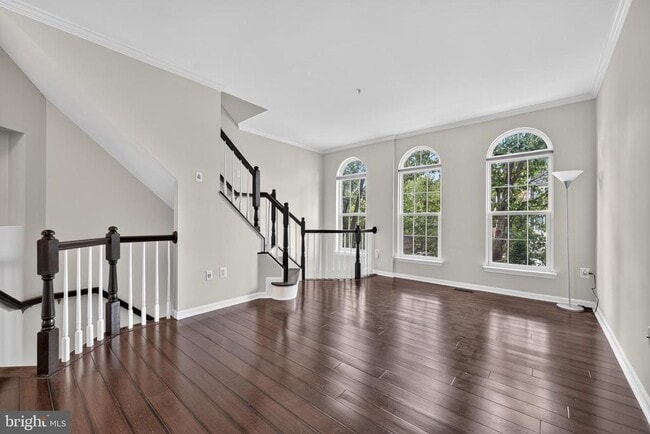 Building Photo - 932 Harrison Cir