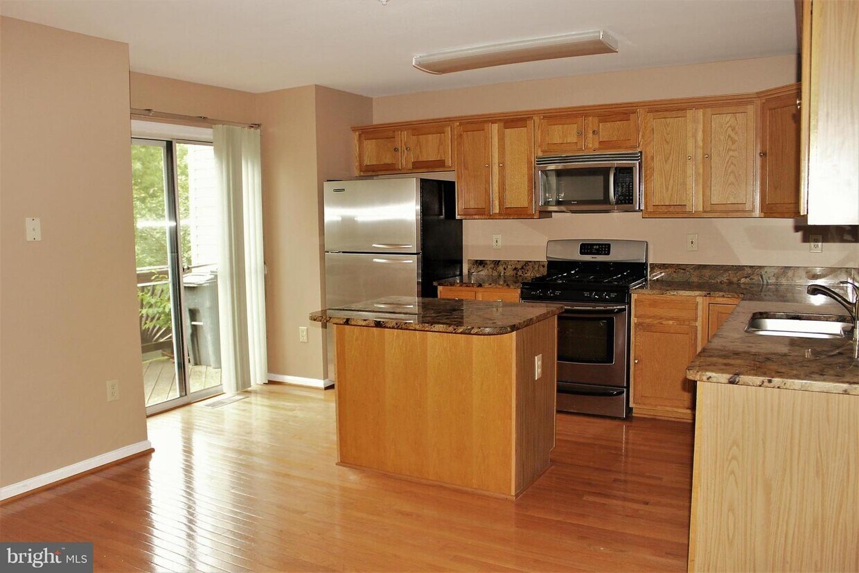 10303 Greenspire Way, Bowie, MD 20721 Townhome Rentals in Bowie MD