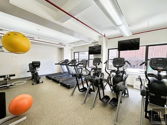 Foto del edificio - Fourth Avenue